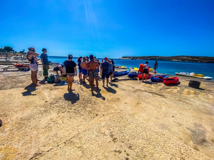 Marsaskala: Paddle Boat Rental in St. Thomas Bay - The safety briefing comes first