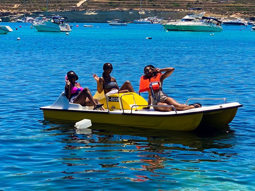 Marsaskala: Paddle Boat Rental in St. Thomas Bay - Finding Sensi Watersports behind the beach lido