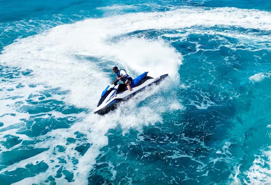 Mellieha: Jet Ski Rental - Meeting the instructor at Cirkewwa