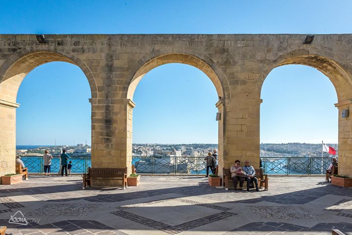 Mosta, Crafts Village, Mdina & Valletta Full-Day inc Platter - Mosta Dome and the church’s remarkable scale