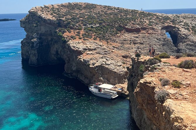 Private Boat Charter Blue Lagoon Crystal Lagoon and Comino - Blue Lagoon without being pinned to the main crowd