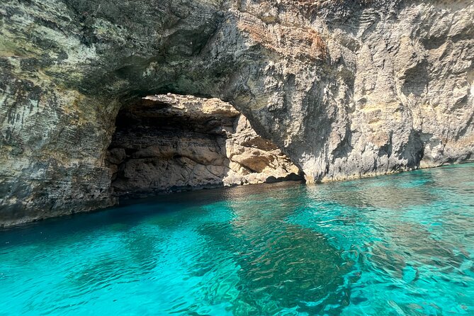 Private Boat Charter: Gozo, Comino, Blue Lagoon, Crysral Lagoon - Why a private boat makes sense around Gozo and Comino