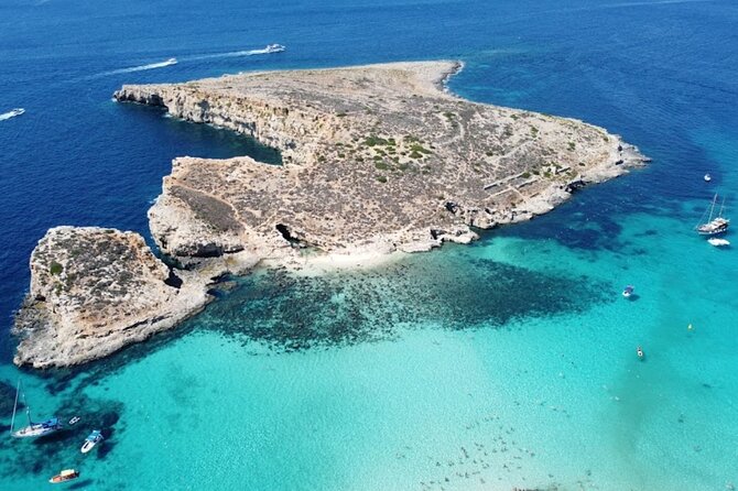 Private Boat Tour: Crystal Lagoon, Blue Lagoon, Comino and Gozo - Family comfort, swimming, and snorkeling gear