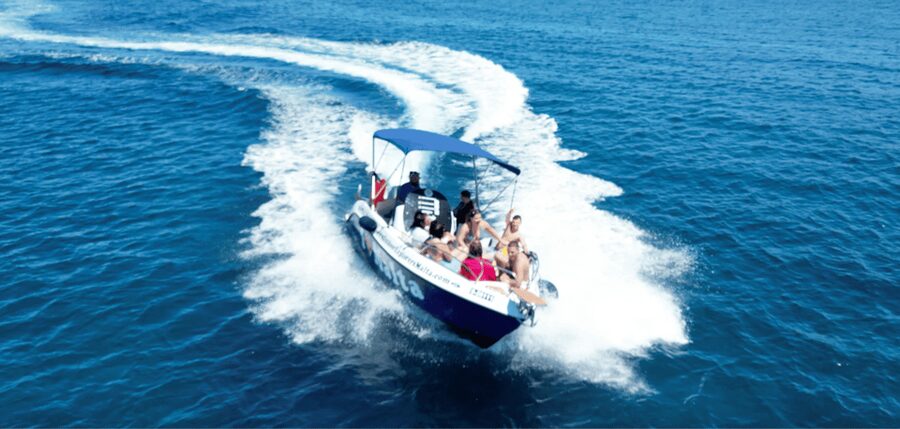 Private Boat Tour: Discover Comino's Blue and Crystal Lagoon - Blue Lagoon: famous, beautiful, and rarely quiet