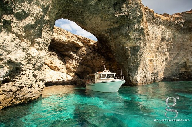 Private Boat Tour Experience with Snorkeling Blue Lagoon and Comino - Key points to know before you book