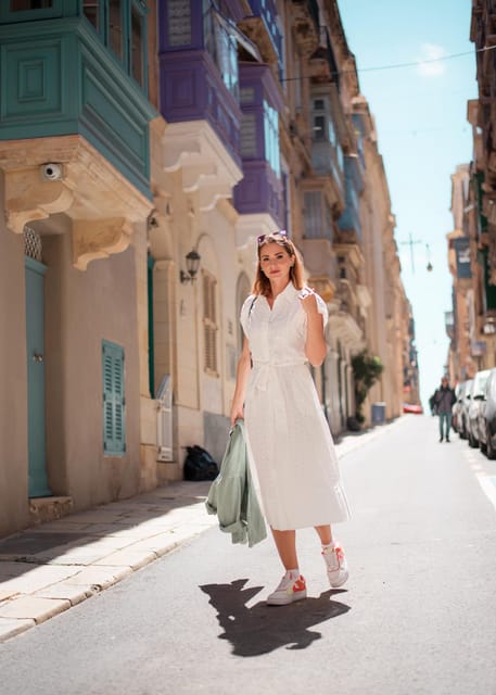 Professional Vacation photographer in Valletta Malta - What the 45-minute session feels like