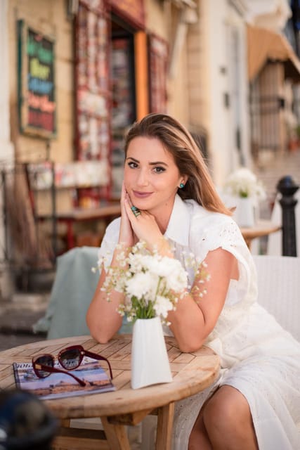 Professional Vacation photographer in Valletta Malta - Meeting Polina and planning the session