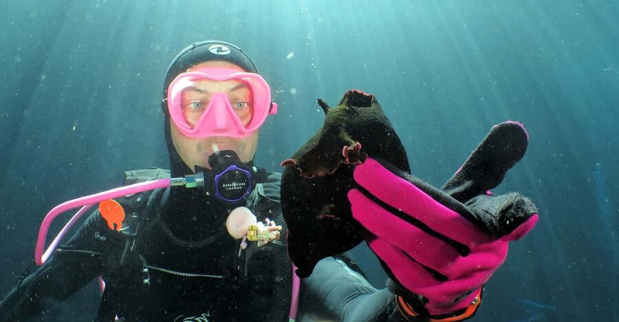 SSI Try Scuba Diving in the sea - Getting Comfortable With Scuba Equipment