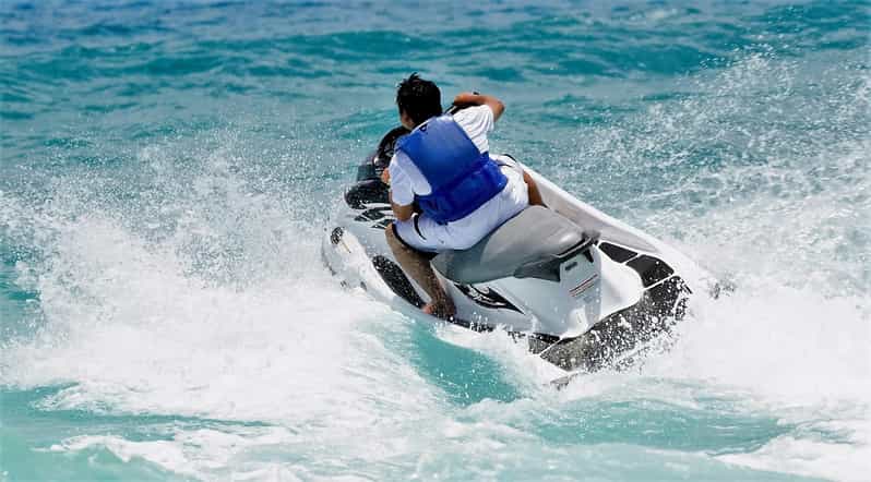 St. Julian's: Jet Ski Rental in St. George's Bay - Getting to the jetty behind St. George’s Bay