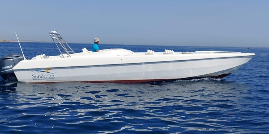 St Julian's: Powerboat Comino Blue Lagoon - Returning to Corinthia Beach Resort