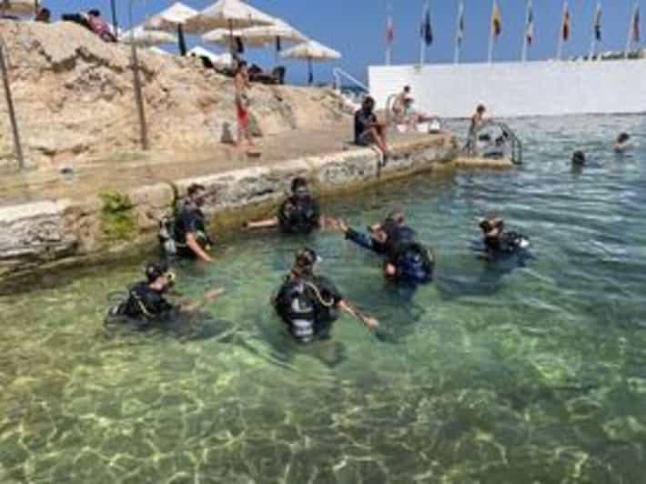 St Julians: Discover Scuba Diving Experience - The 30-minute lesson that sets the tone