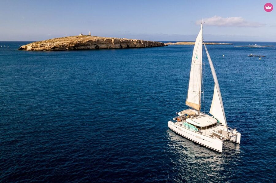 St. Paul's Bay: Half-Day Luxury Catamaran Tour with Drinks - Small details that improve the day