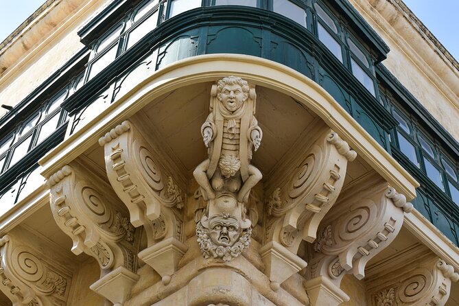 The Grand Tour of Valletta - Passing through Valletta’s main gate