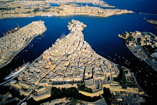 Three Cities guided tour including harbour boat tour - The Dghajsa Ride Through the Creeks