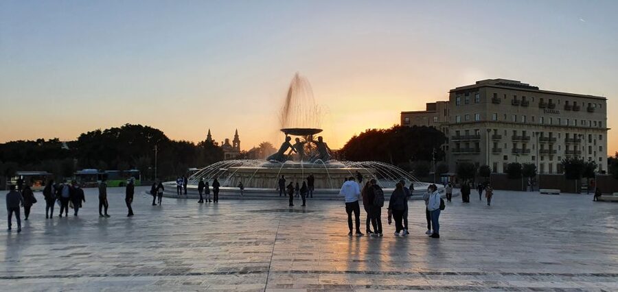 Valletta: City Walking Tour in a Small Group - St George’s Square and Independence Square