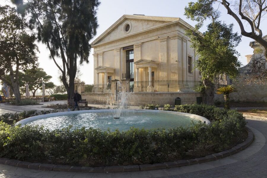 Valletta: Food and Culture Private Tour - Pastizzi: Malta’s classic first bite