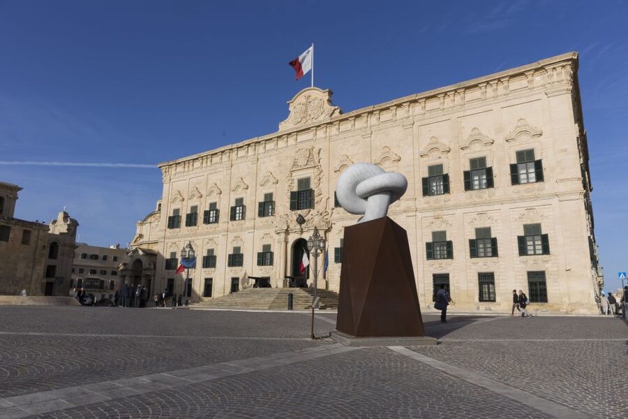 Valletta: Guided City Walking Tour - Main squares and the city’s grand addresses