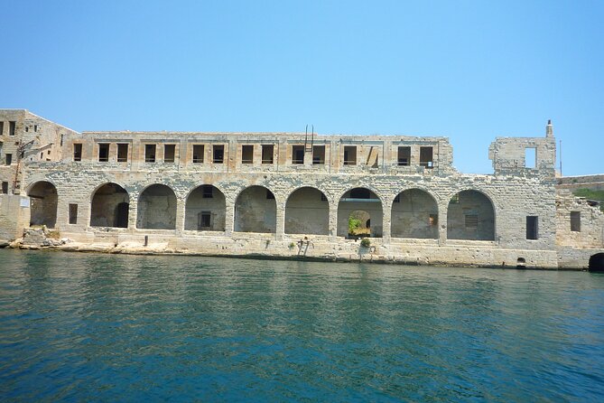Valletta Harbour Cruise - Valletta Waterfront and the cruise terminal