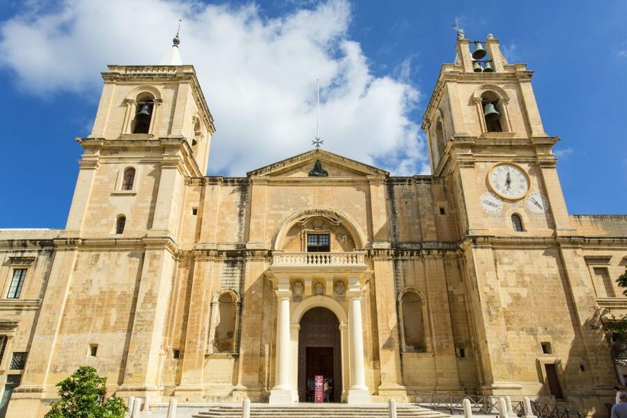 Valletta: Private Insider Walking Tour with Licensed Guide - Key points at a glance