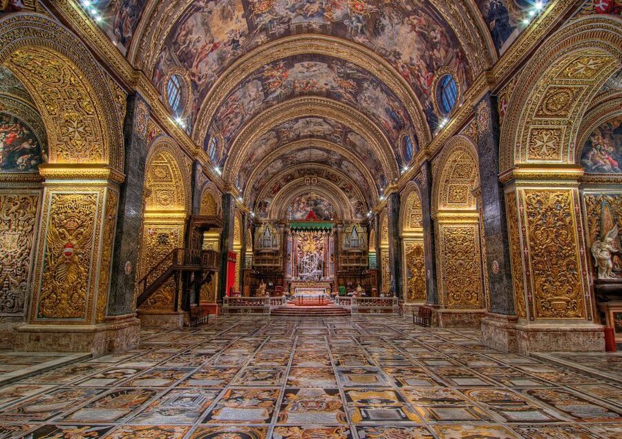 Valletta: Self-Guided Historical Walking Tour (Audio Guide) - St. George’s Square and St. John’s Co-Cathedral